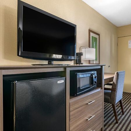Best Western Downtown Стюарт Екстериор снимка