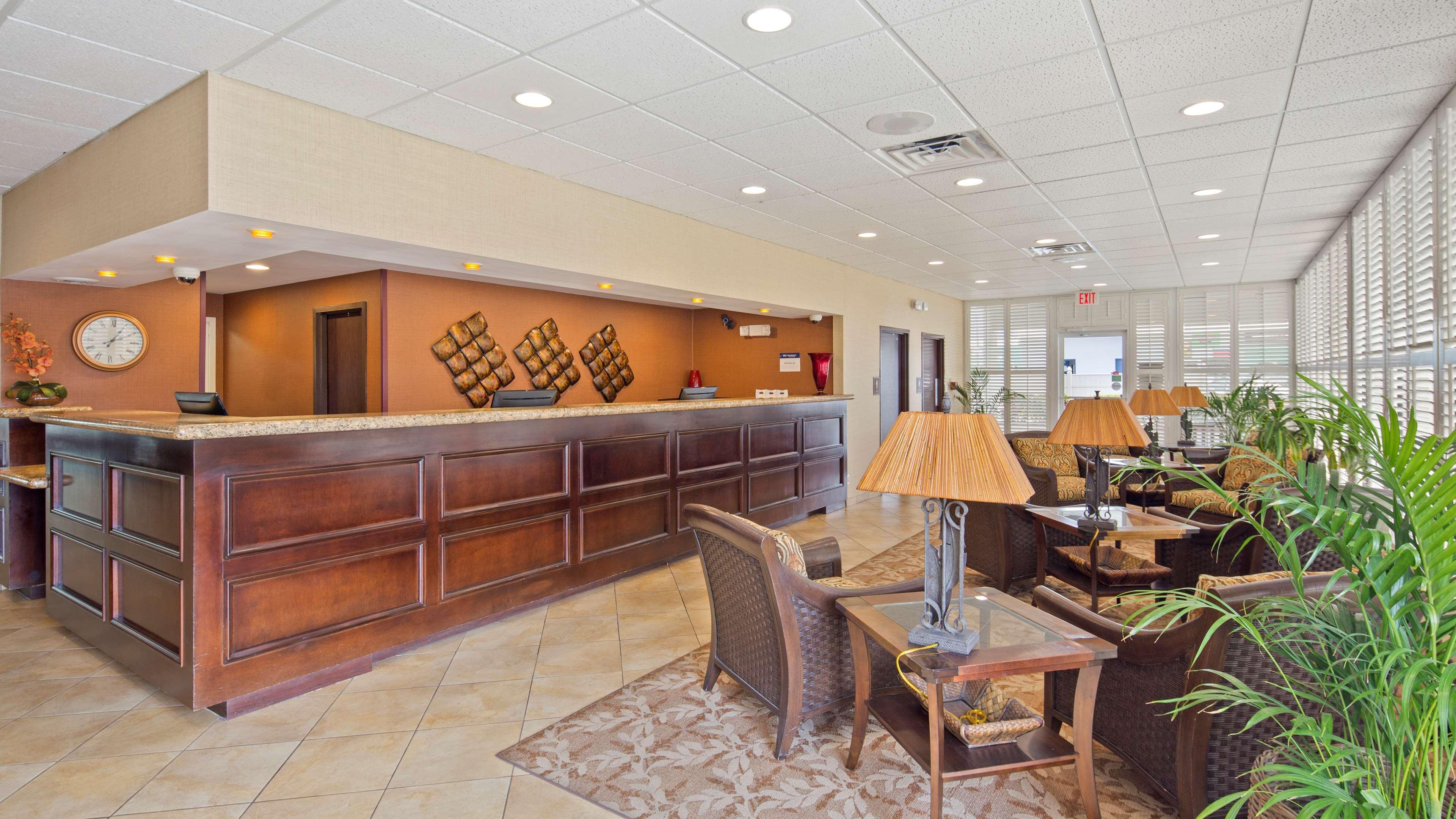 Best Western Downtown Стюарт Екстериор снимка