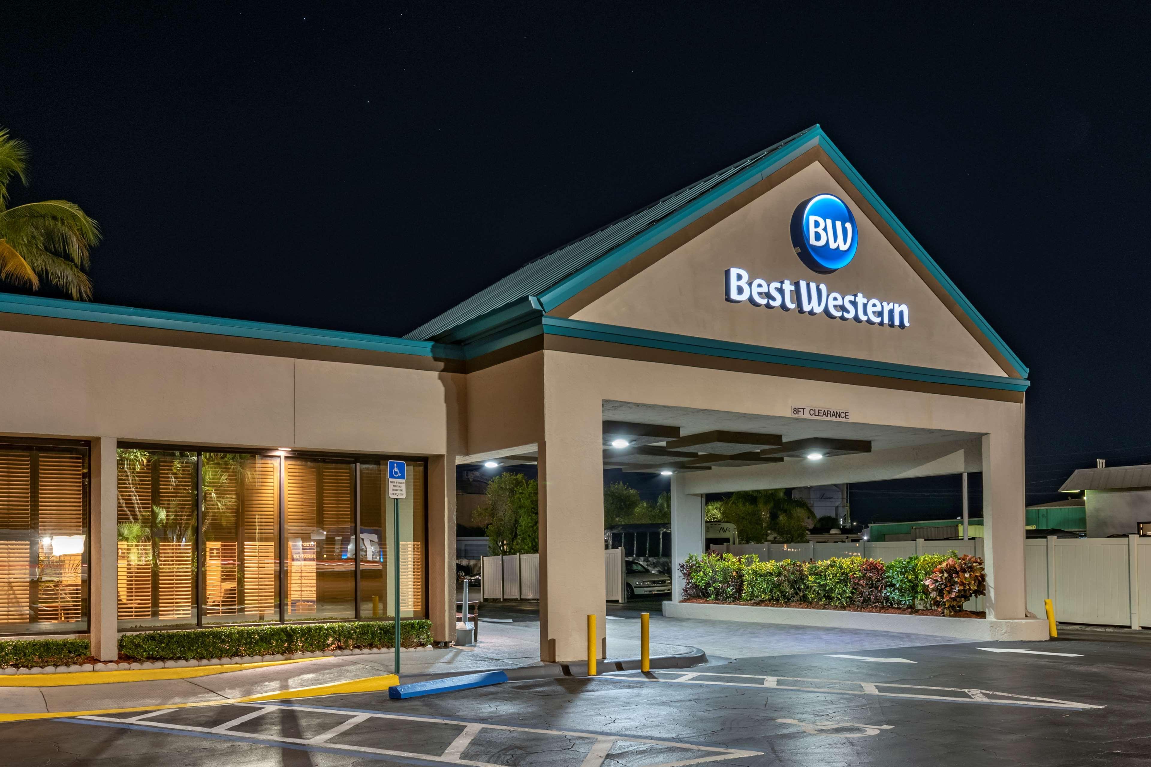 Best Western Downtown Стюарт Екстериор снимка