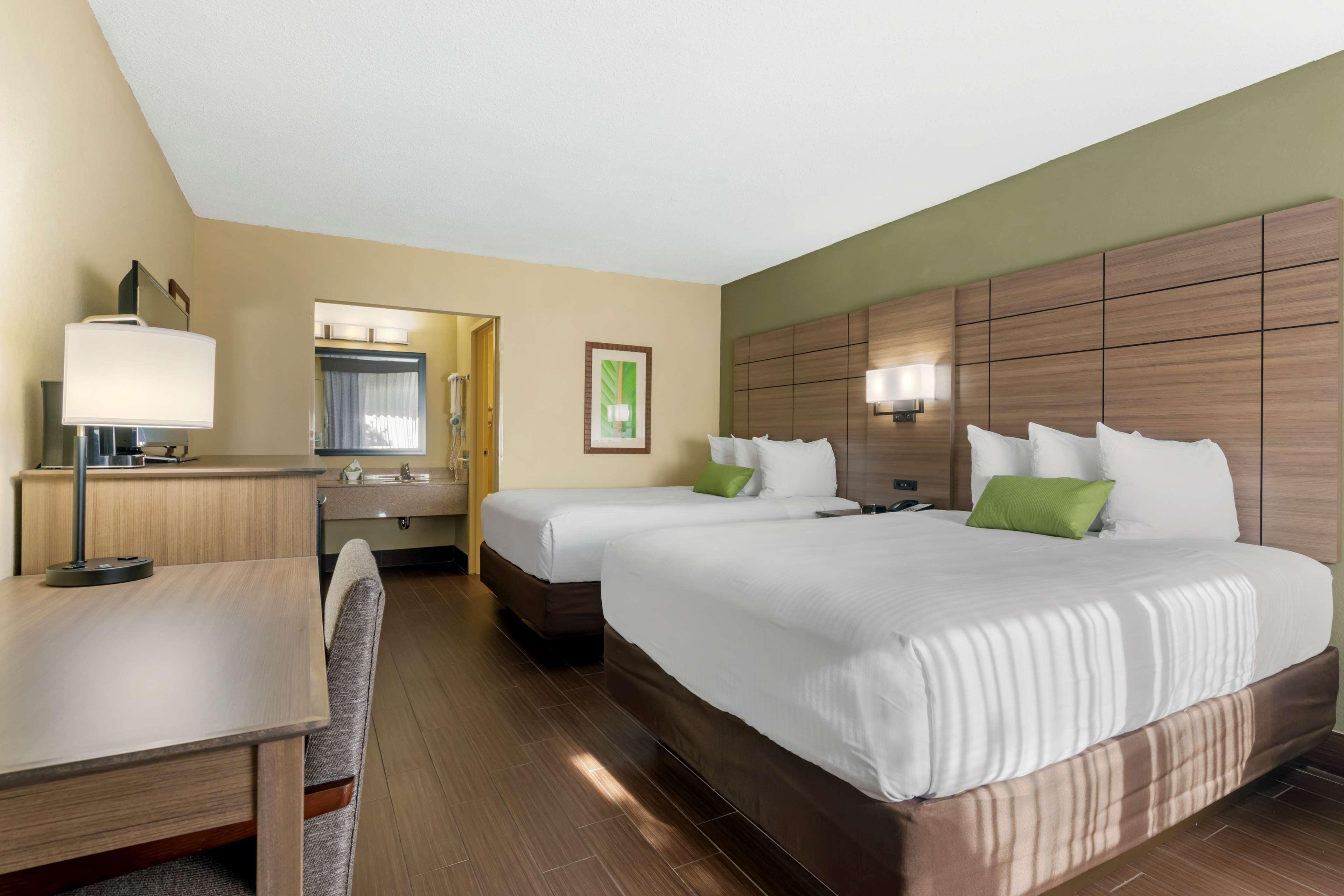 Best Western Downtown Стюарт Екстериор снимка