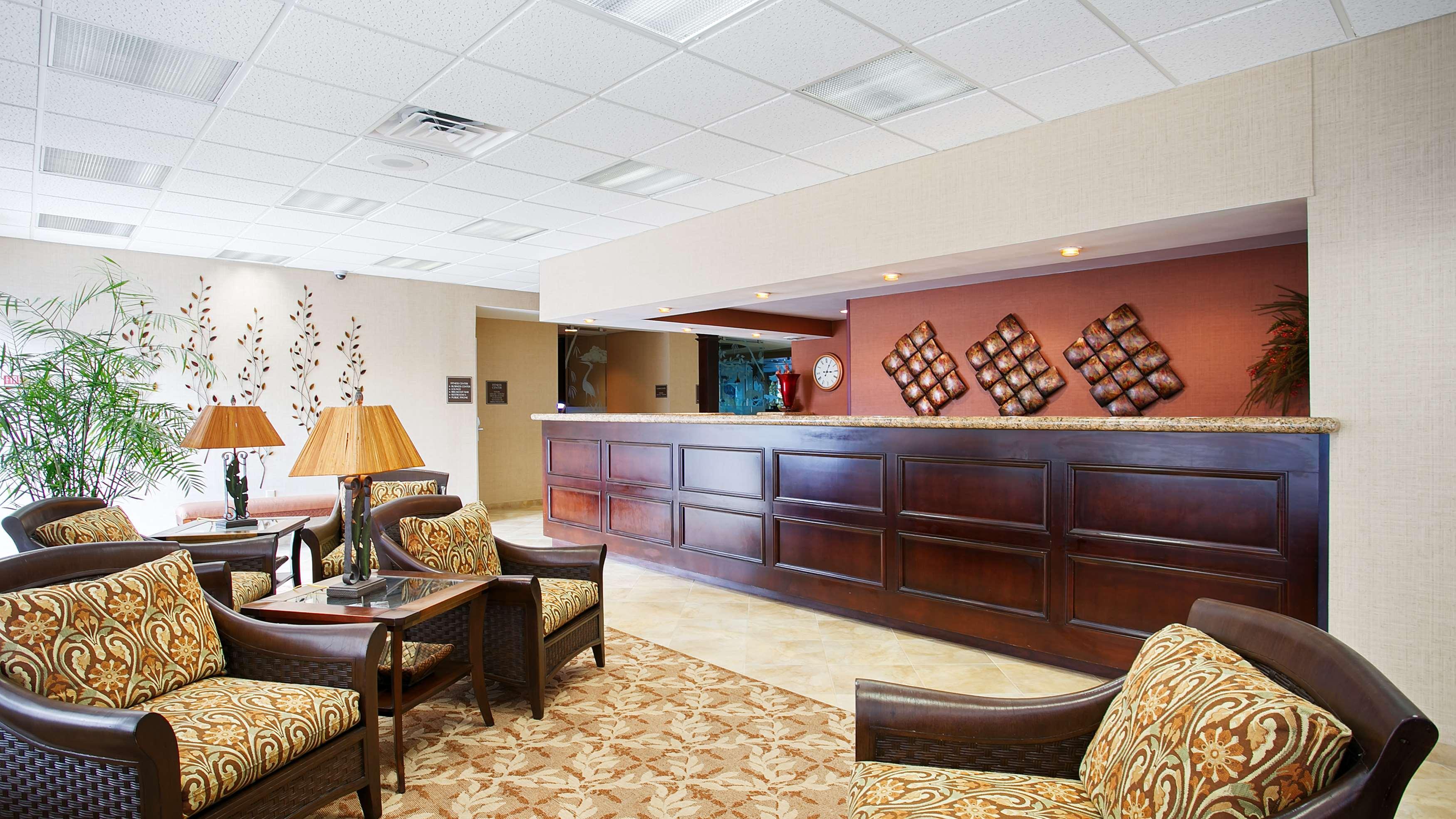 Best Western Downtown Стюарт Екстериор снимка