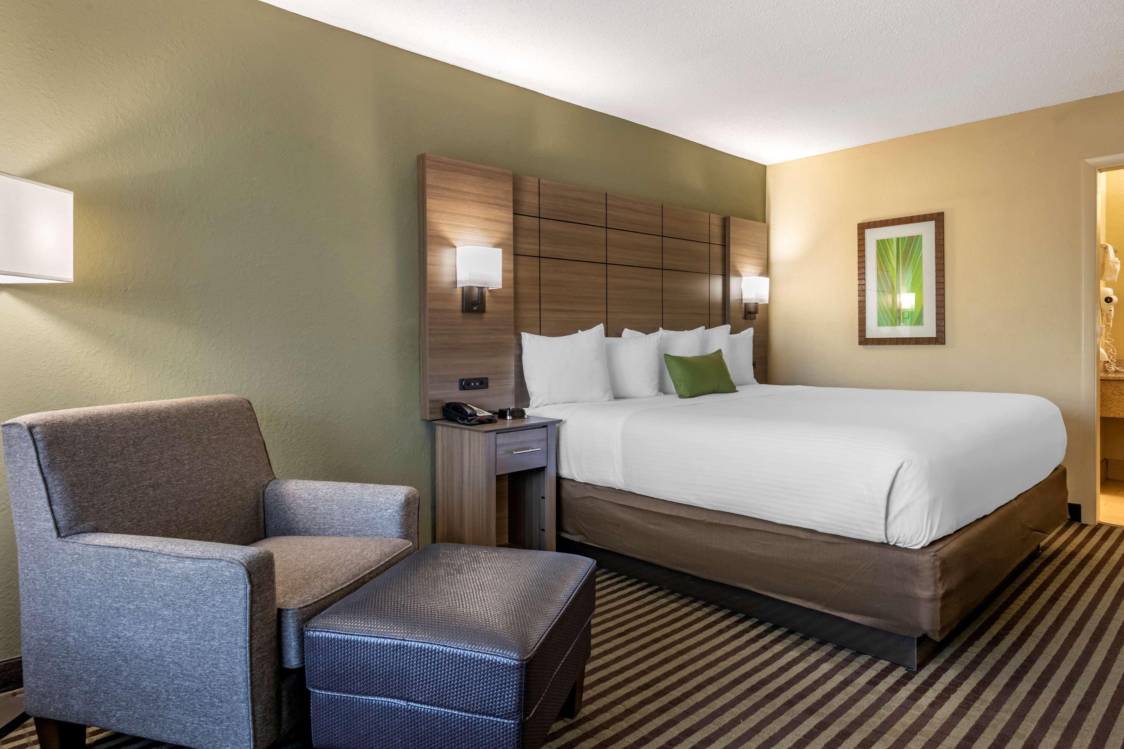 Best Western Downtown Стюарт Екстериор снимка