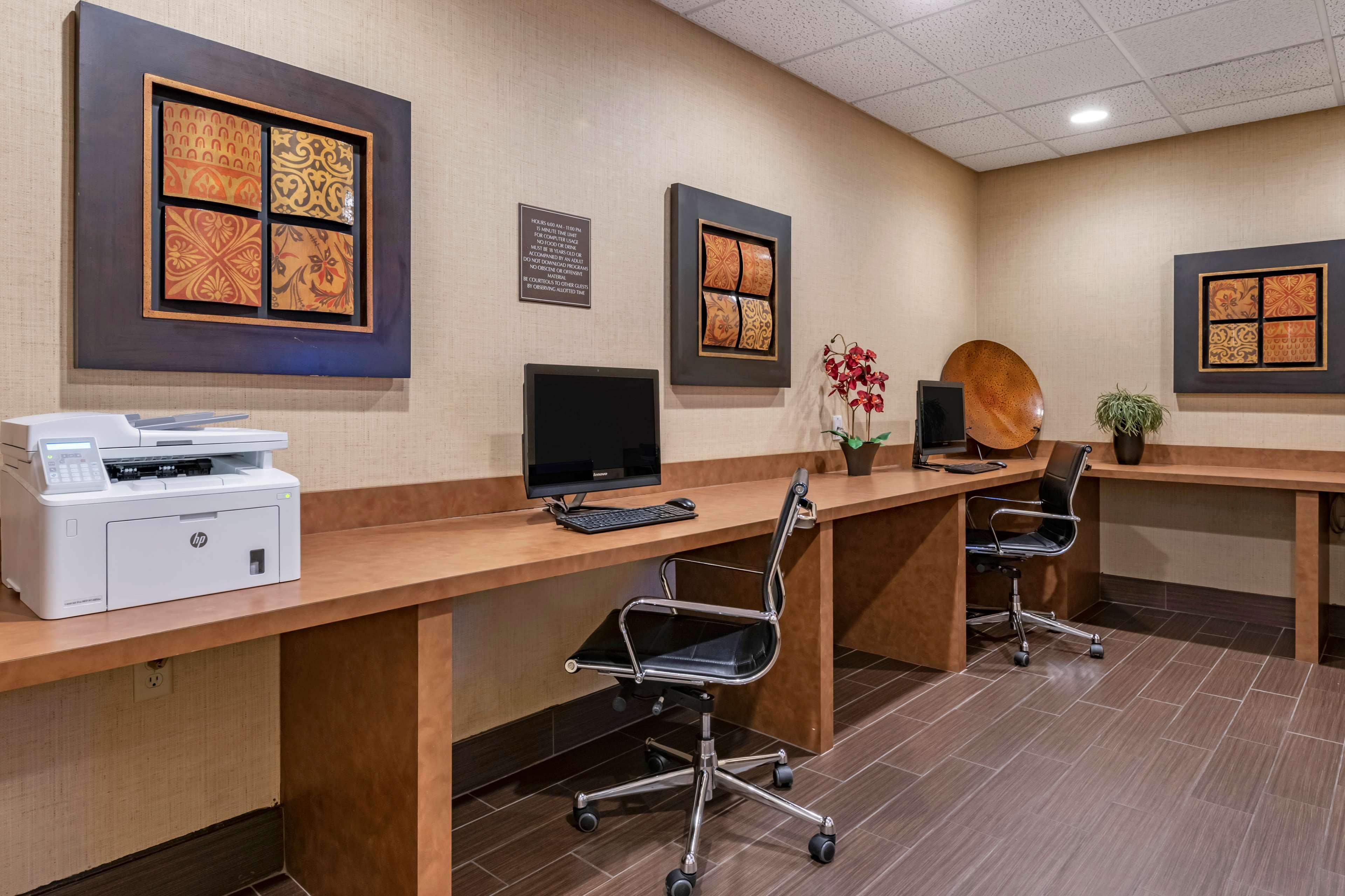 Best Western Downtown Стюарт Екстериор снимка
